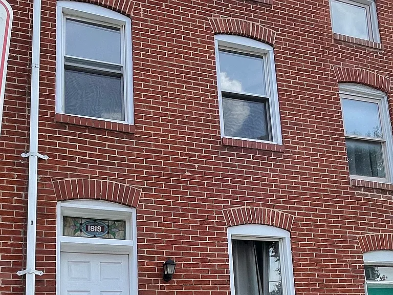 1819 E Lombard St — Photo 26