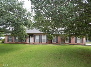 108 Tyler Ter, West Point, GA 31833