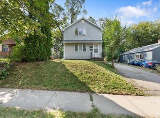 1929 Schlimgen Ave, Madison, WI 53704