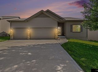 18907 Briar St, Omaha, NE 68136