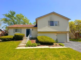 123 Oriole Rd, Matteson, IL 60443