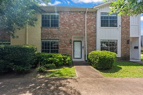 6713 Biggs Ct Photo 1