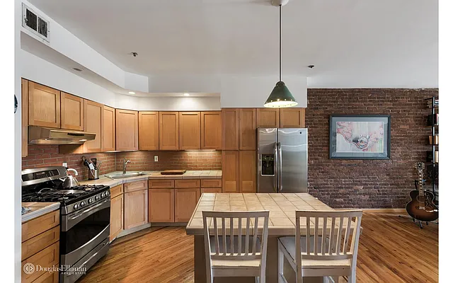 Sold by Douglas Elliman | media 29