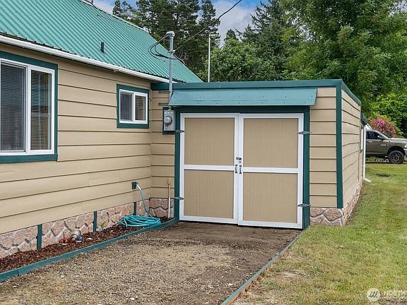 3rd image of 26202 R Street