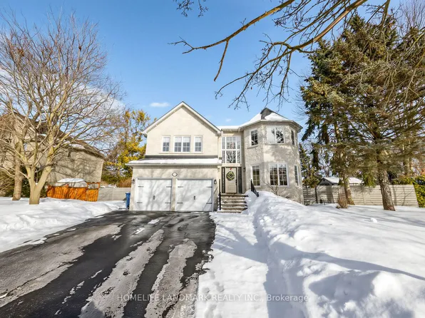 1098 Secretariate Rd, Newmarket, ON L3X 1M3