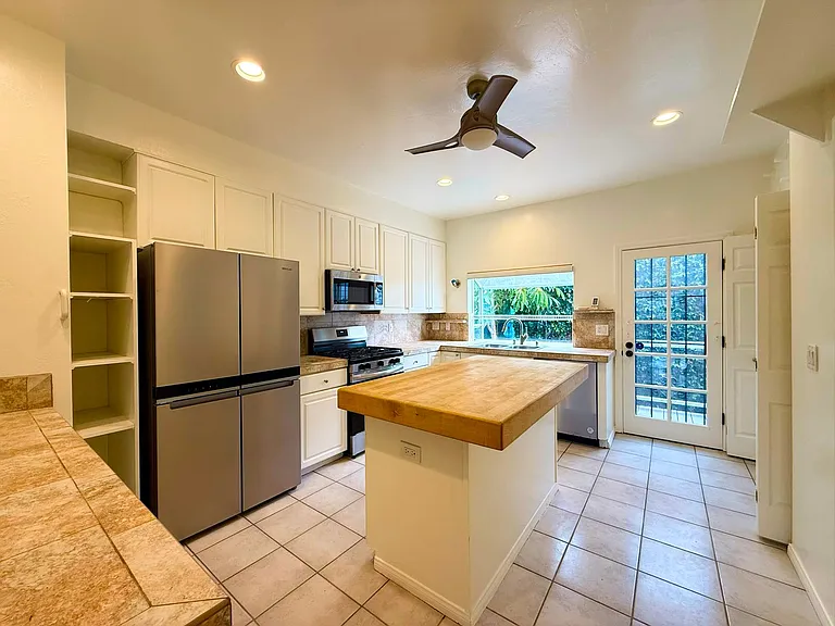 4640 Muir Ave — Photo 6