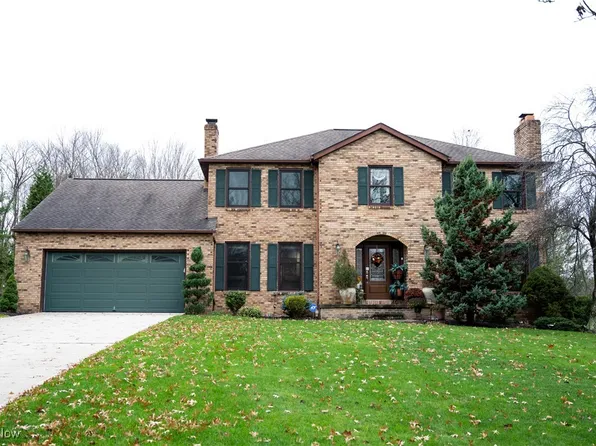 7634 White Oak Dr, Solon, OH 44139