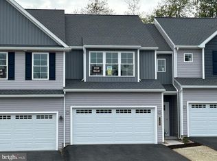 132 Magnolia Dr, Middletown, PA 17057
