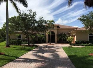 16340 Paddock Ln, Weston, FL 33326