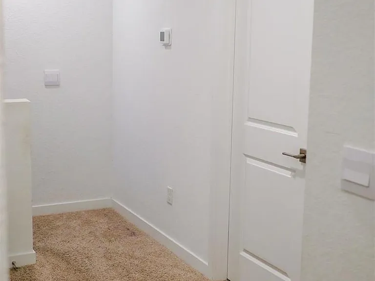 148 SE 5th Ct — Photo 15