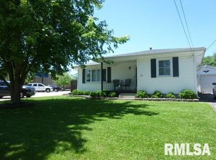 831 S West St, Jacksonville, IL 62650