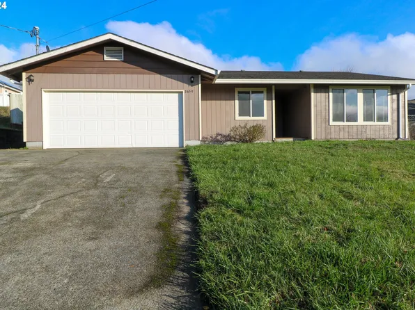 2659 Ash St, North Bend, OR 97459