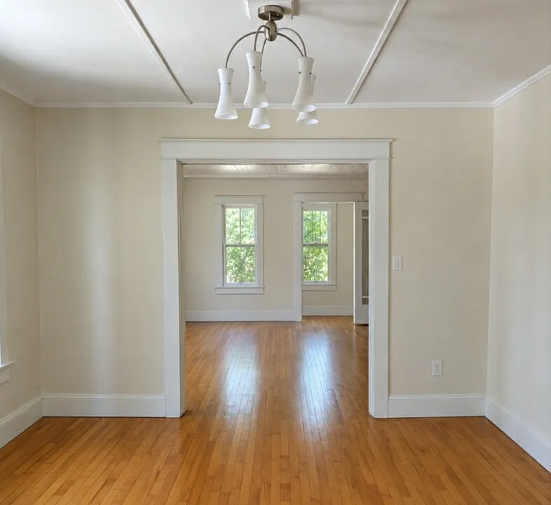 18-20 Glenwood Ave #18