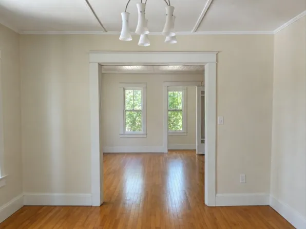 18-20 Glenwood Ave #18, Gorham, ME 04038