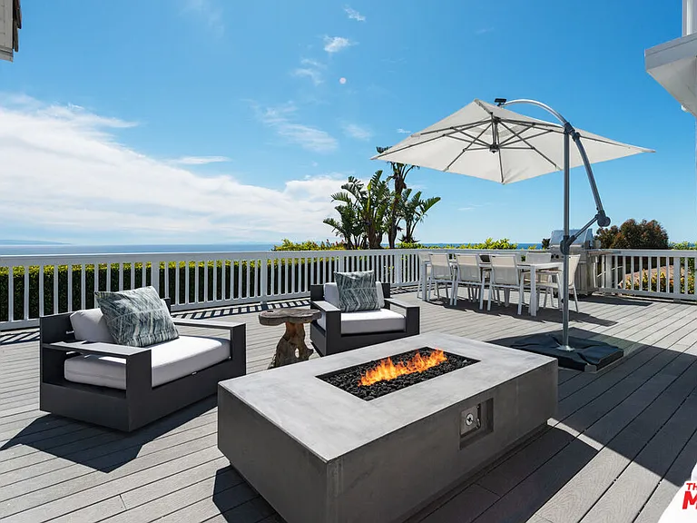 23901 Malibu Knolls Rd — Photo 2