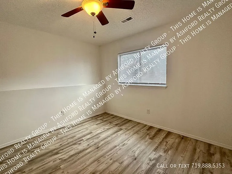 1120 Yuma St #A — Photo 6