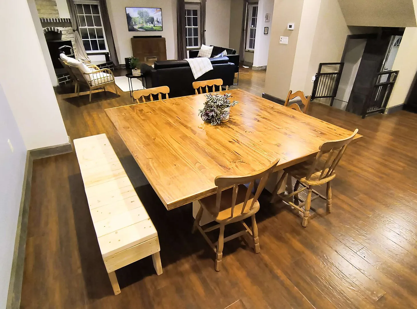 Spacious Updated Farmhouse — Photo 4