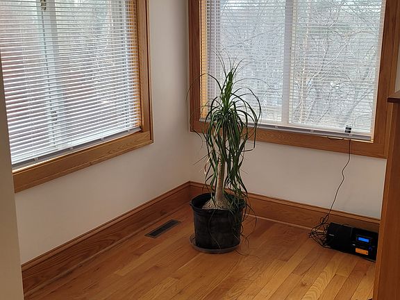 perfect place for your table with south and west facing windows