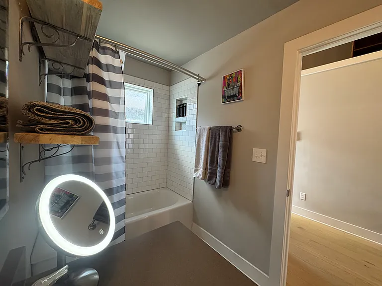 412 Ziegler St — Photo 31