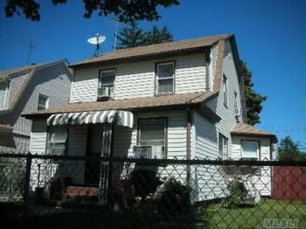 9127 215th St, Jamaica, NY 11428