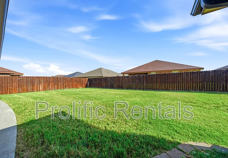 6101 Cordillera Dr — Photo 30