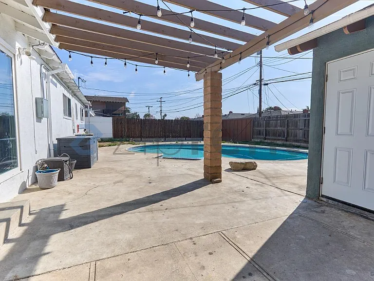 1410 Central Ave — Photo 22