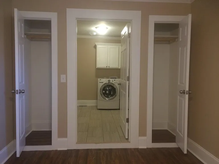 415 Cedar Ave SW — Photo 8