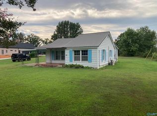 239 Cryer Rd SE, Hartselle, AL 35640