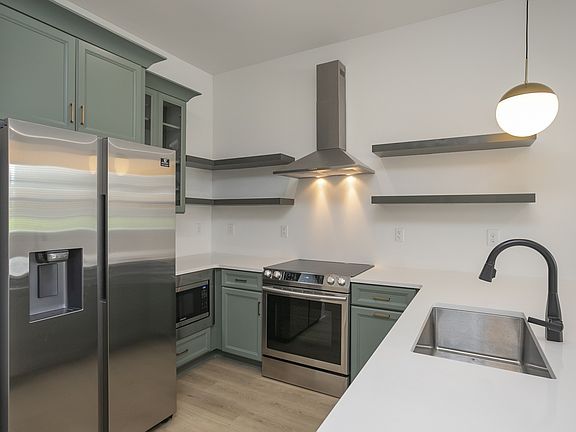 5th image of 1225 Lischey Ave #204