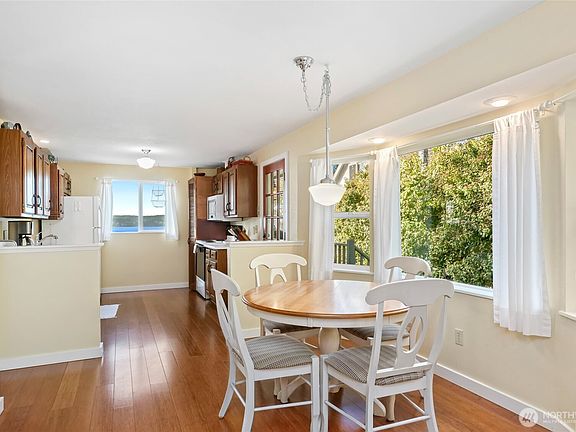 4th image of 2790 Irenella Lane