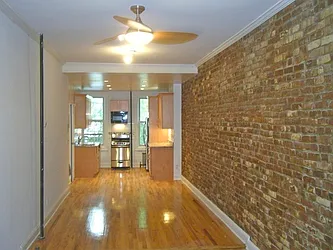 Rented by Rapid Realty Cobble Hill