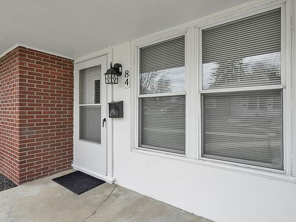 2nd image of 84 Sunnyside Ln