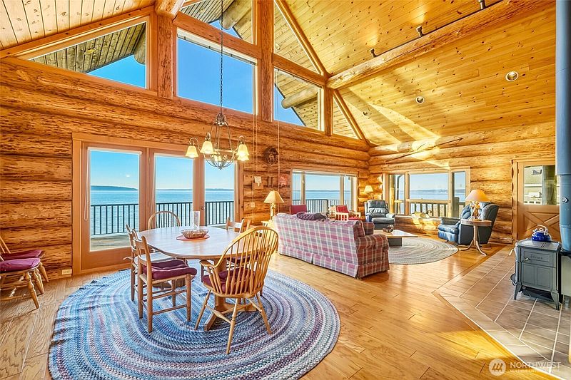 4th image of 154 Rockaway Beach Lane
