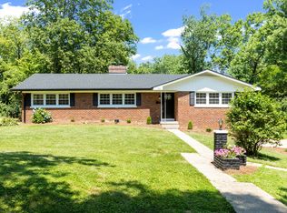 120 Country Ln, Frankfort, KY 40601