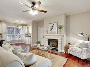 950 Crossing St, Charleston, SC 29492