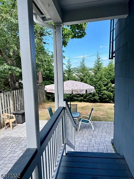 2 bed, 1.5 bath, $3,000 — Photo 4