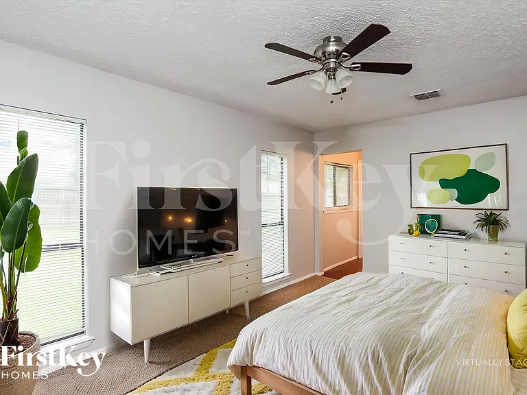 7527 Lincoln Village Dr — Photo 11