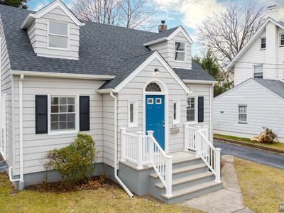 230 Van Orden Ave, Leonia, NJ, 07605
