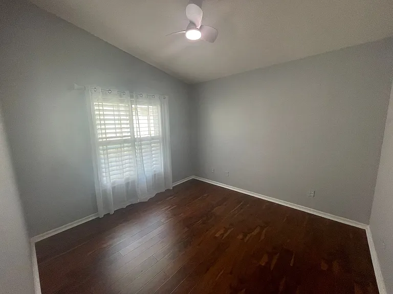 5708 Greenwood Cir #48 — Photo 16