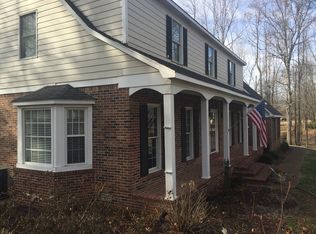 107 Greenbriar Ln, Jackson, TN 38305