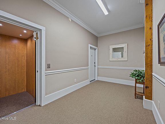 4th image of 916 W 3rd Street Unit 10 & 11