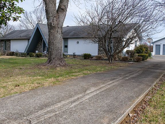 3rd image of 125 Brookview Dr
