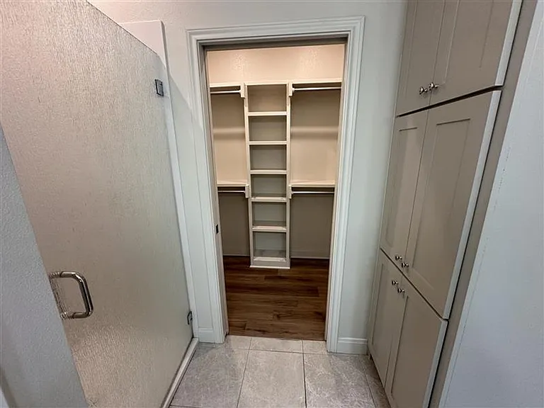 8406 Cambridge Rd — Photo 13