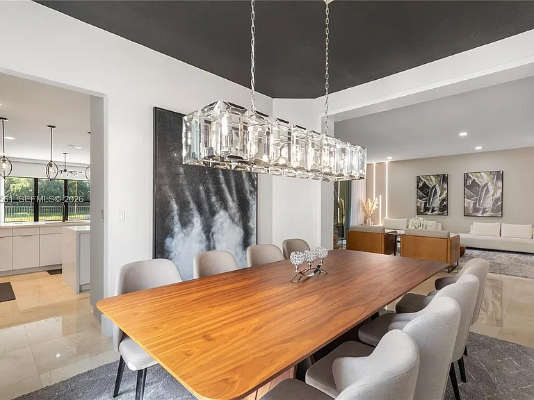 9529 Eden Roc Ct — Photo 29