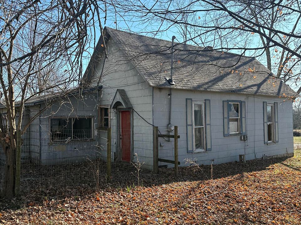 2nd image of 501 E Main Street