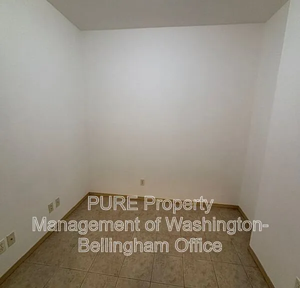 516 Darby Dr #210 — Photo 15