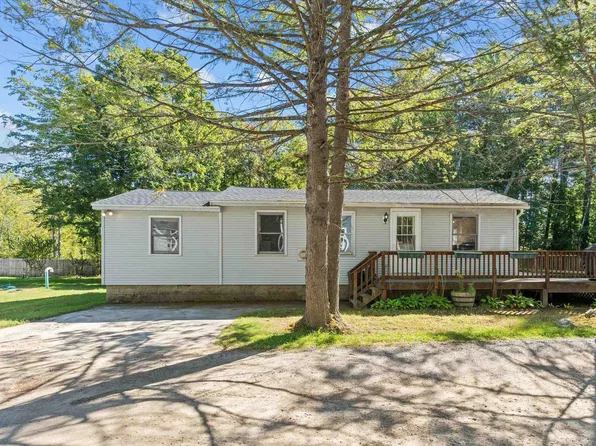 3 Ferndale Road, Raymond, NH 03077
