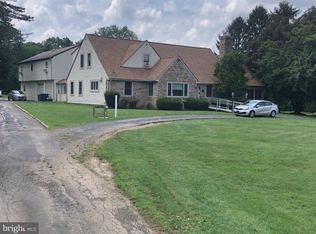 16 Reservoir Rd, West Chester, PA 19380