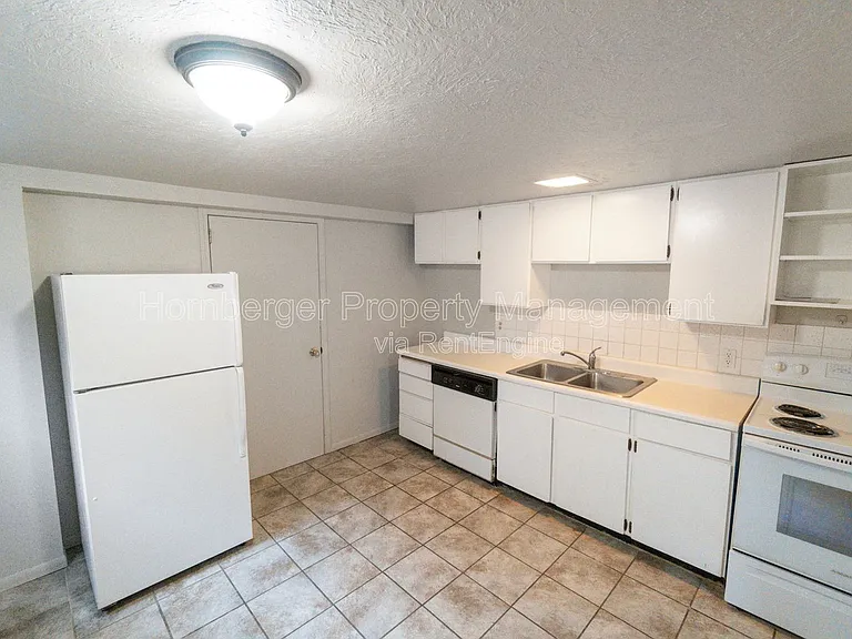 1108 W 12th Ave #4 — Photo 1