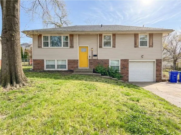 13213 Winchester Ave, Grandview, MO 64030